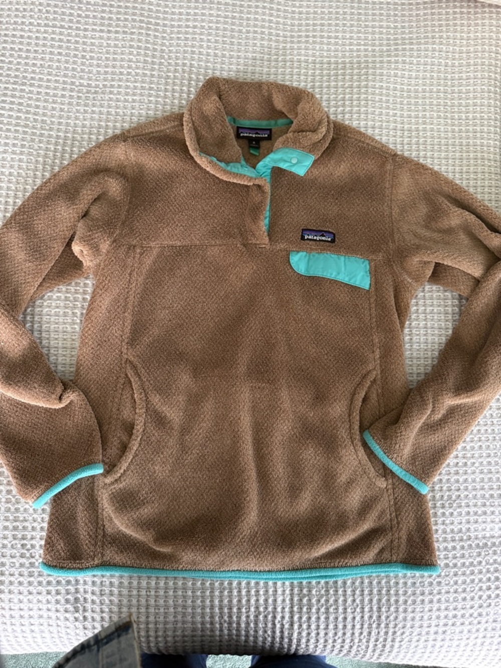 Patagonia Brown Fleece Pullover with Teal Accents